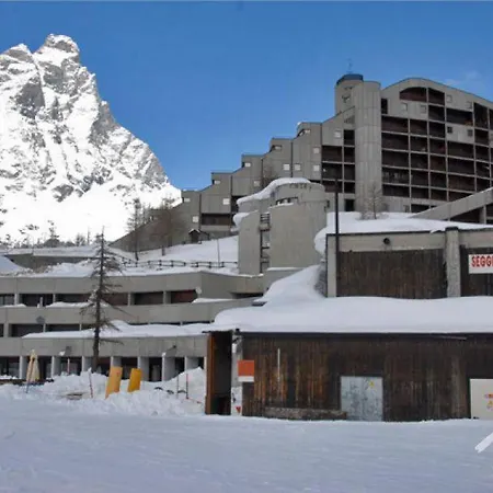 Upinthesky Cervinia アパート *